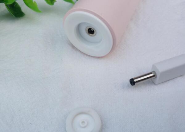 電動牙刷充電口小圓口防水嗎？現代電動牙刷防水效果卓越！